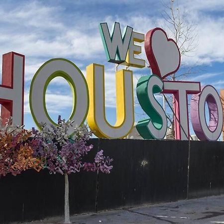 Skyline Views - Sleeps 10 Home Near Downtown Houston Esterno foto
