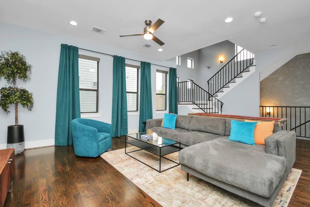Skyline Views - Sleeps 10 Home Near Downtown Houston Esterno foto
