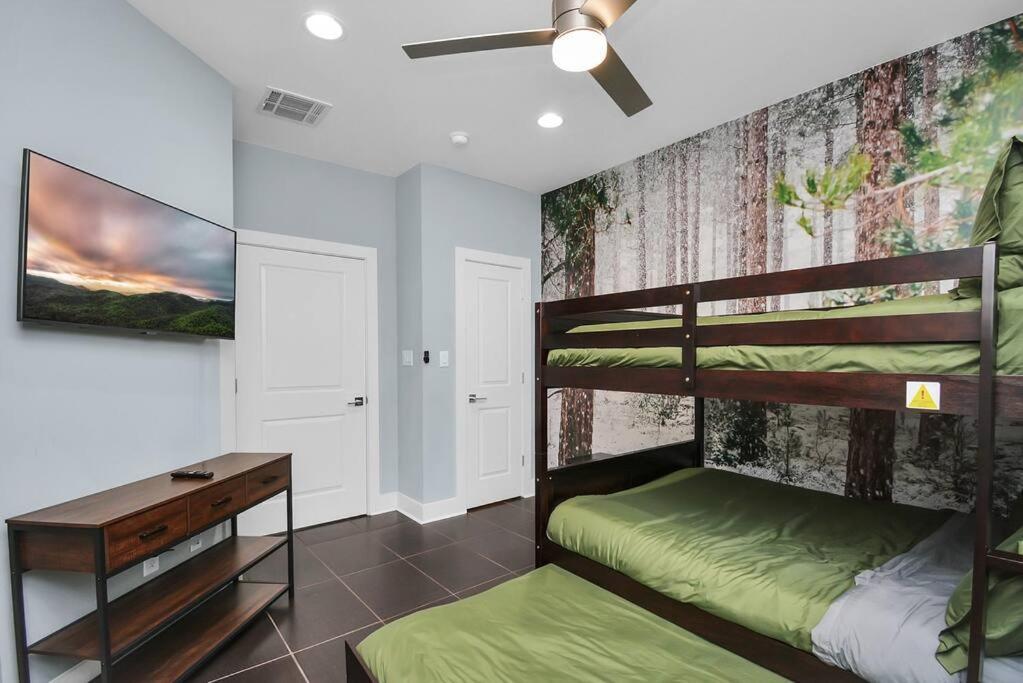 Skyline Views - Sleeps 10 Home Near Downtown Houston Esterno foto