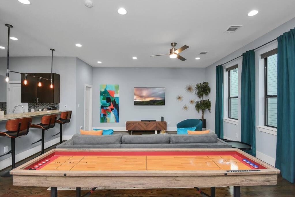 Skyline Views - Sleeps 10 Home Near Downtown Houston Esterno foto