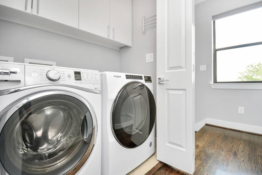 Skyline Views - Sleeps 10 Home Near Downtown Houston Esterno foto