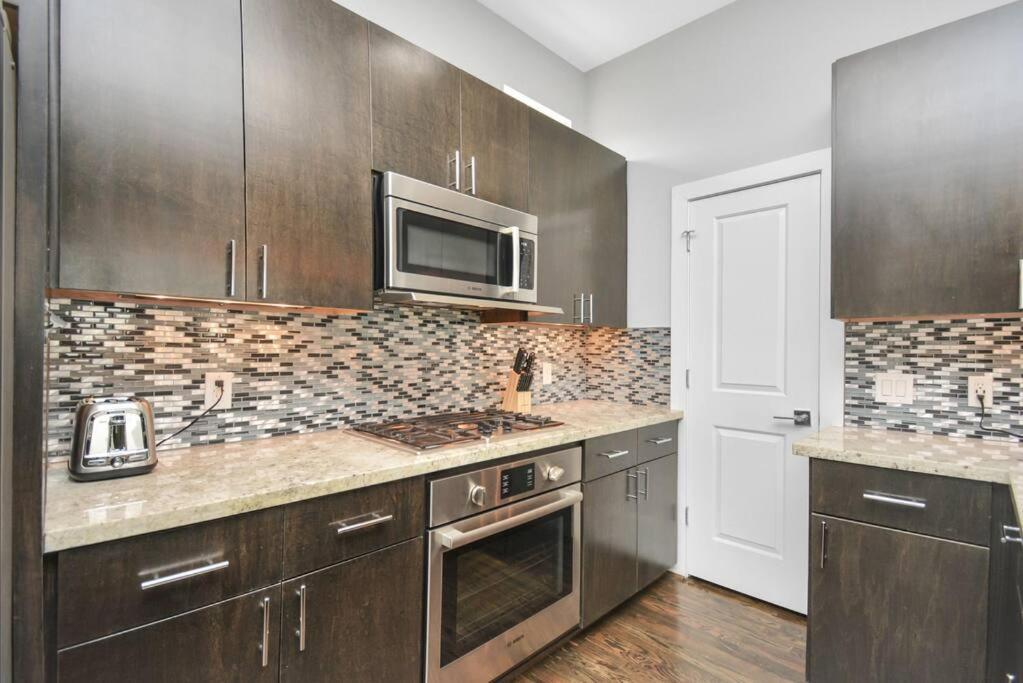 Skyline Views - Sleeps 10 Home Near Downtown Houston Esterno foto