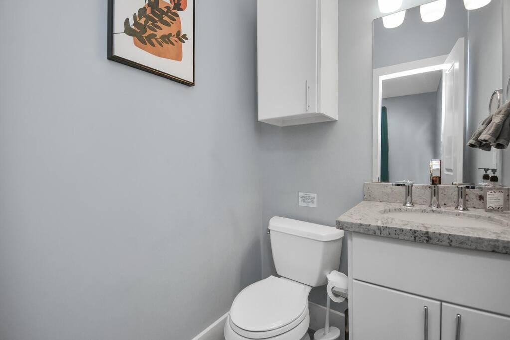Skyline Views - Sleeps 10 Home Near Downtown Houston Esterno foto