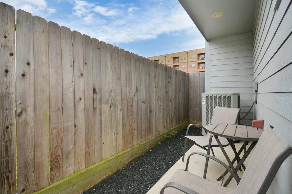 Skyline Views - Sleeps 10 Home Near Downtown Houston Esterno foto